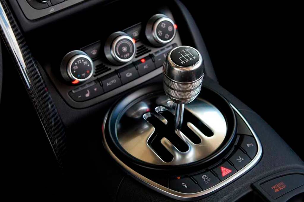 Осваиваем трогание с места на автомобиле с механической коробкой передач