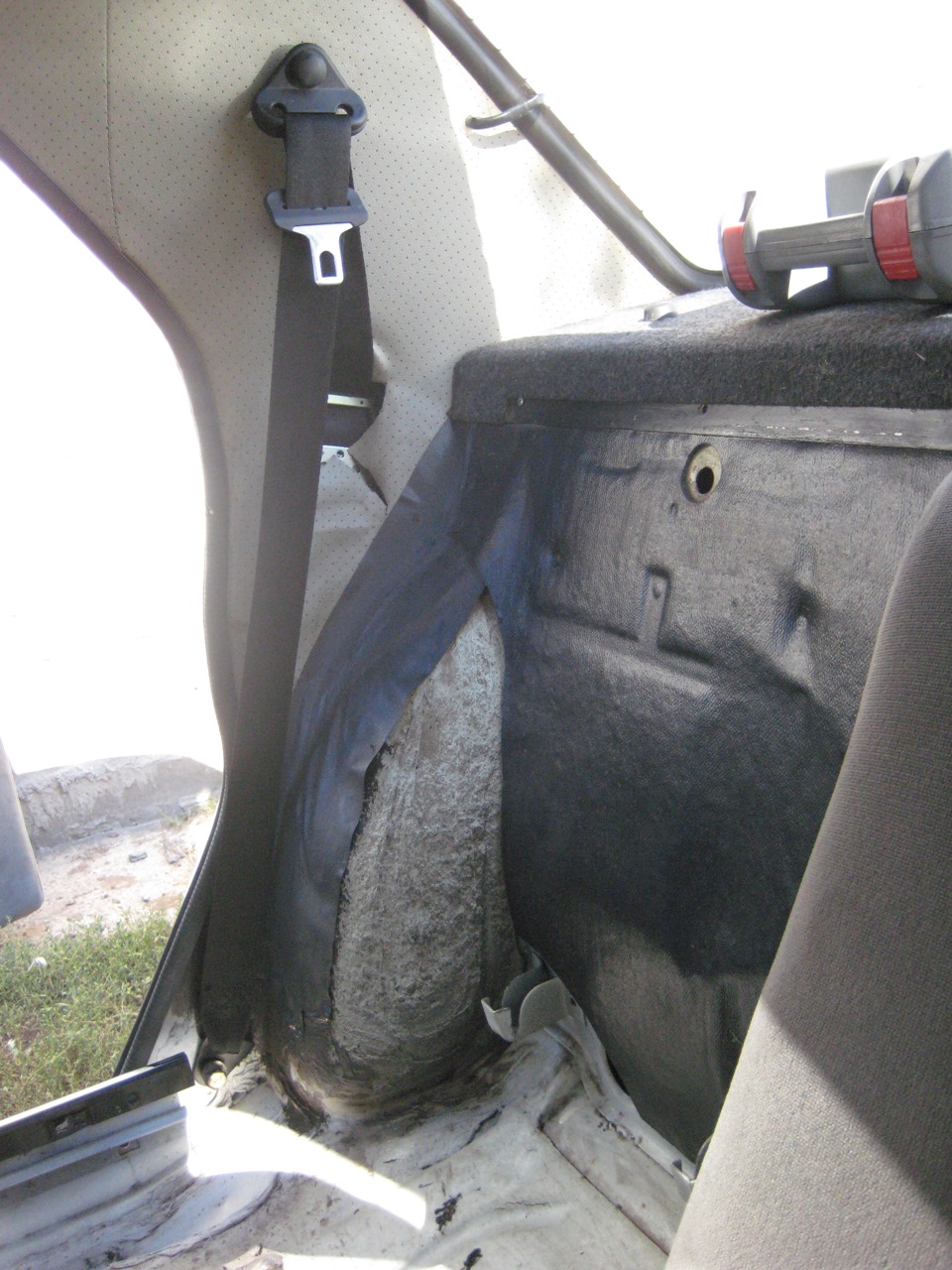 Ремни безопасности в автомобиле Волга: необходимость и модернизация