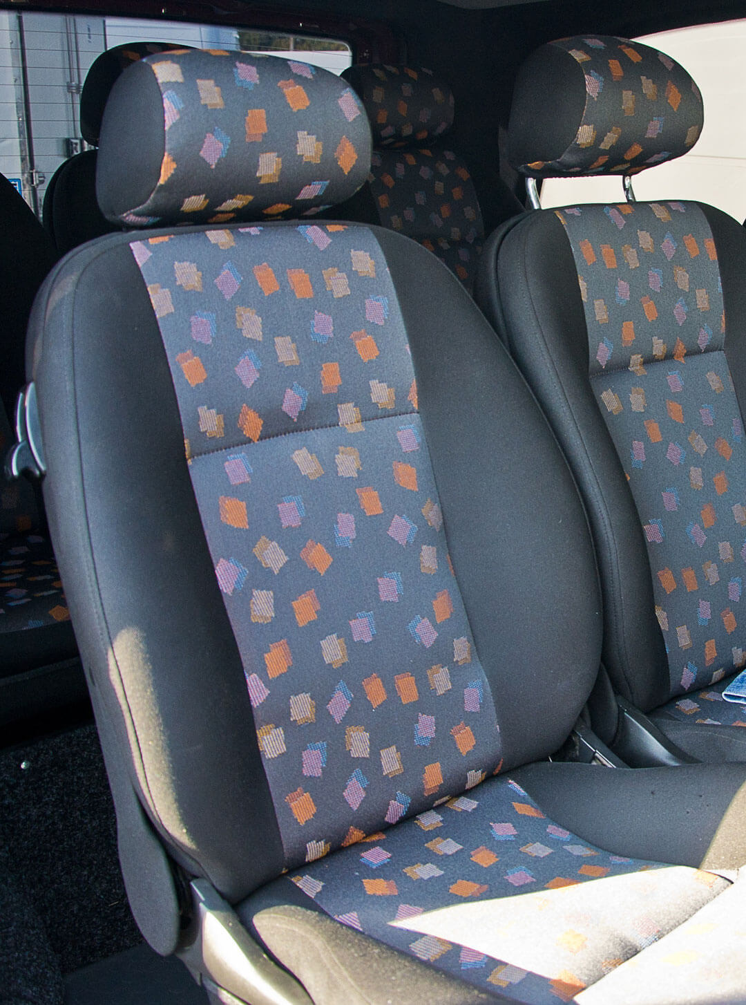 Выбор материала для обшивки пола автомобиля