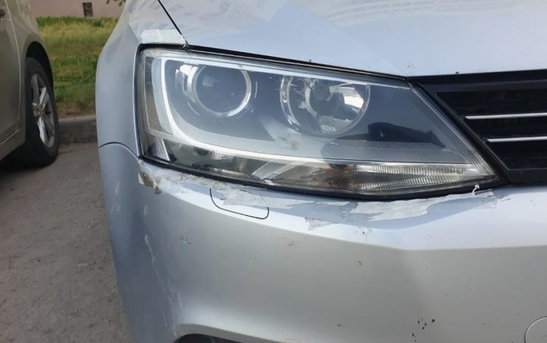 Стекла фар Volkswagen Jetta 6: восстановление оптики без замены фары
